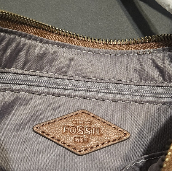 Fossil Purse - Picture 5 of 11